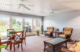 2003 Cedar St in Boone, IA - Building Photo - Building Photo