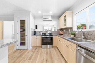 765 Elkwood Ave in Imperial Beach, CA - Foto de edificio - Building Photo