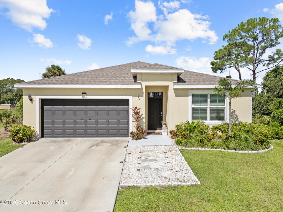1106 Wabash Rd SE in Palm Bay, FL - Building Photo