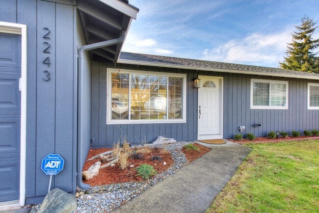 property at 2243 S 287th St