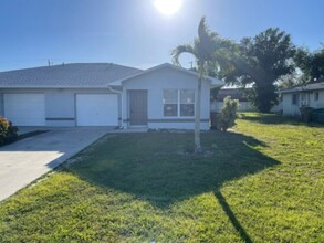 4217 SW 7th Pl in Cape Coral, FL - Foto de edificio - Building Photo