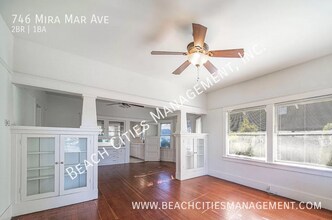 746 Mira Mar Ave in Long Beach, CA - Building Photo - Building Photo
