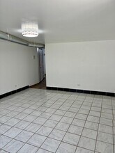 1111 N Leclaire Ave in Chicago, IL - Building Photo - Building Photo