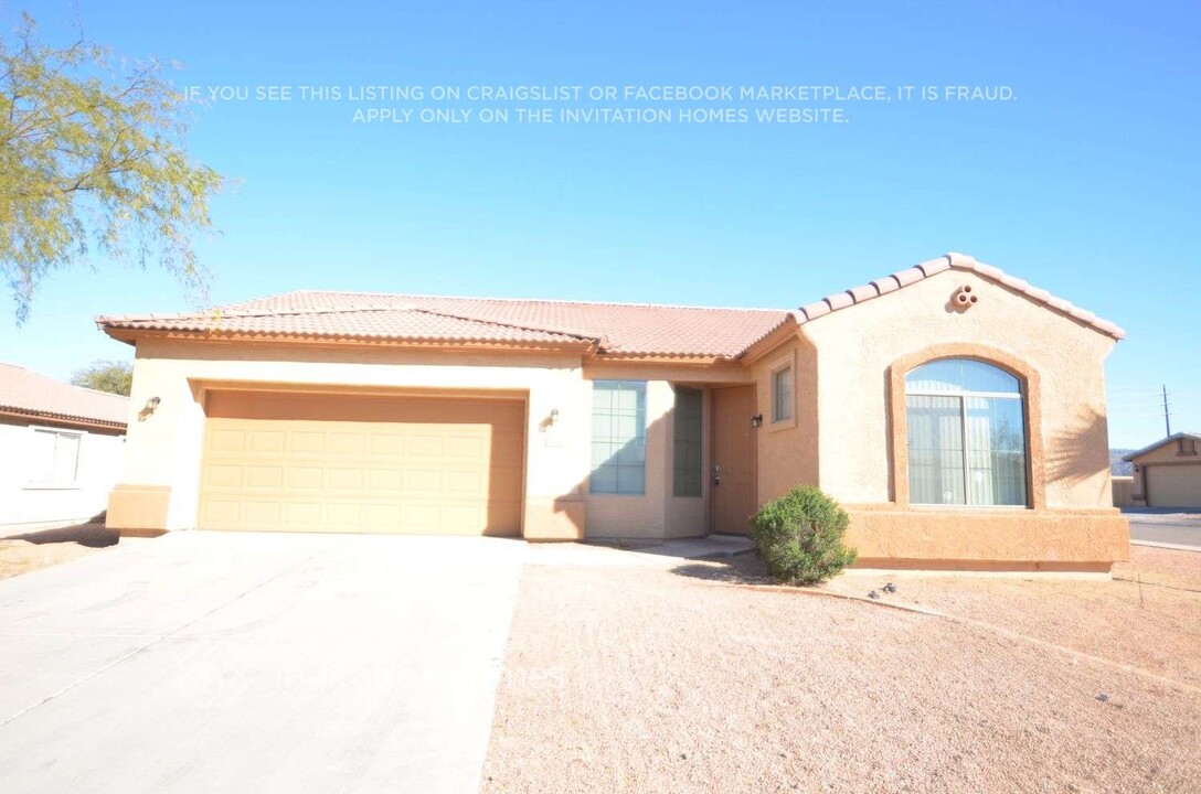 6537 S 15th Dr in Phoenix, AZ - Building Photo