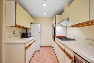 500 E Del Mar Blvd in Pasadena, CA - Building Photo - Building Photo