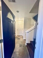 8712 Phinney Ave N in Seattle, WA - Building Photo - Building Photo