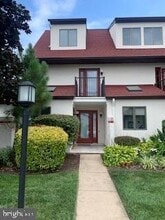 10 Queen Elizabeth Ct in Chester, MD - Building Photo - Building Photo