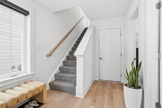 4009 Cottage Wy in Bridgeville, PA - Foto de edificio - Building Photo