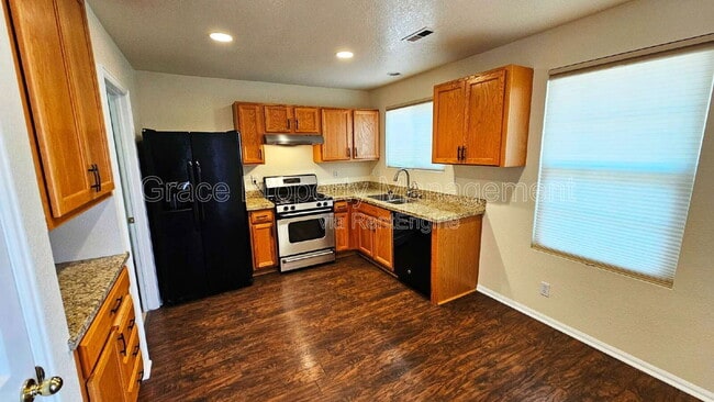 10700 Kimblewyck Cir in Northglenn, CO - Building Photo - Building Photo