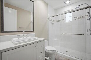 100 Viano in Irvine, CA - Building Photo