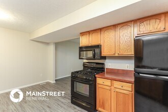 5908 Suwanee Dr in Mentor On The Lake, OH - Building Photo - Building Photo
