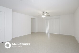 1138 Union Ave in Mascotte, FL - Foto de edificio - Building Photo