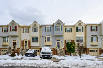 3700 Roxbury Ln in Alexandria, VA - Building Photo - Building Photo