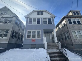 66 Louis St in New Brunswick, NJ - Building Photo
