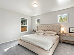 33516 42nd Ave S in Federal Way, WA - Building Photo - Building Photo