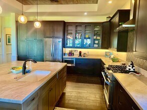 4800 Lower Honoapiilani Rd in Lahaina, HI - Building Photo - Building Photo