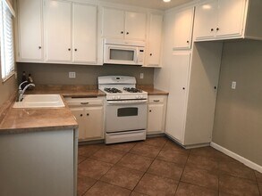 660 S Glassell St, Unit 18 in Orange, CA - Building Photo - Building Photo