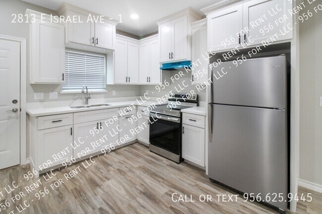 2813 E Israel Ave in Alton, TX - Building Photo - Building Photo