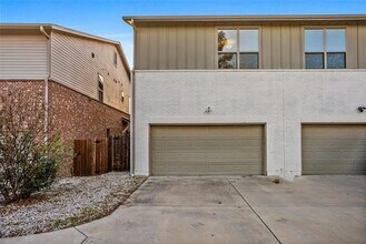 203 Athenia Dr in Fort Worth, TX - Building Photo - Building Photo