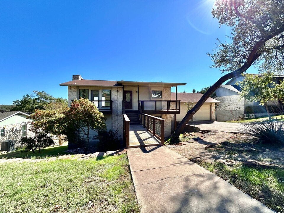 11205 Terrace Bluff Dr in Austin, TX - Building Photo
