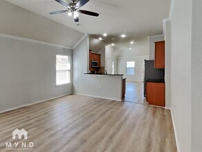5833 Zachary Scott St in Austin, TX - Building Photo - Building Photo