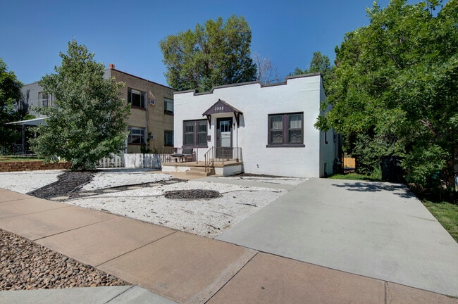 3555 S Bannock St, Unit 2 in Englewood, CO - Building Photo - Building Photo