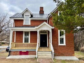 500 Ridge St in Charlottesville, VA - Building Photo