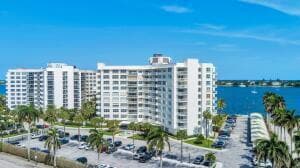 property at 2600 N Flagler Dr