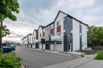 909 N 17th Ave in Bozeman, MT - Building Photo - Building Photo