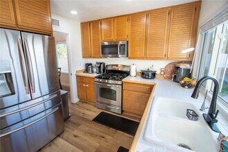 27723 Clark Ct in Santa Clarita, CA - Building Photo - Building Photo