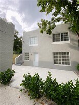 553 NE 65th St in Miami, FL - Building Photo