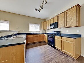 6653 S Stratosphere Ln in Tucson, AZ - Building Photo - Building Photo