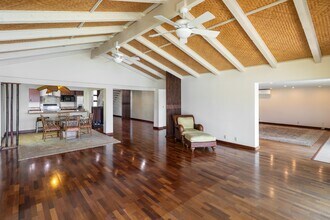 6969 Niumalu Loop in Honolulu, HI - Building Photo - Building Photo