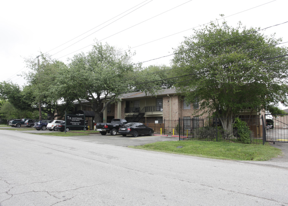 Scottwood in Houston, TX - Foto de edificio