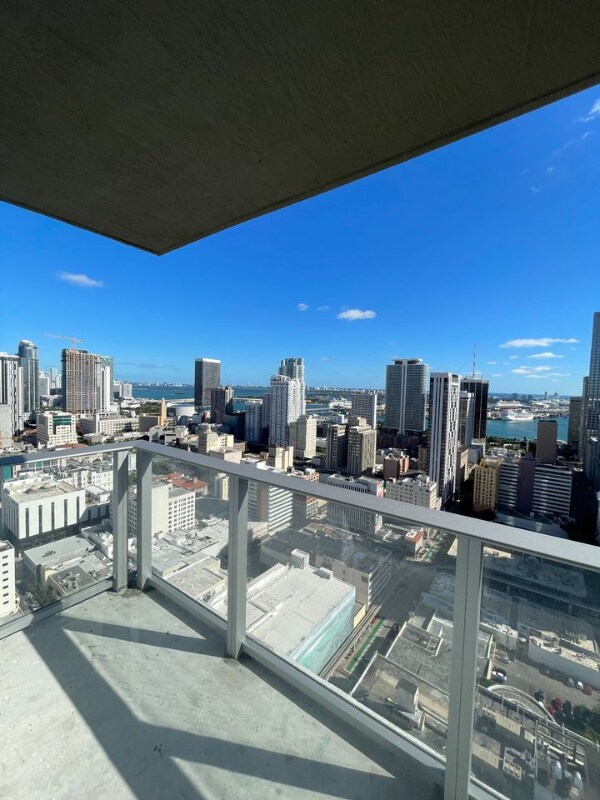 36 SW 1st St in Miami, FL - Building Photo - Building Photo