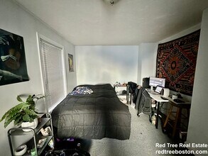 24 Lawn St, Unit 1 in Boston, MA - Building Photo - Building Photo