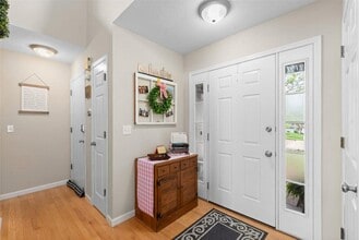 510 Oaktree Crossing Ct in Ballwin, MO - Building Photo - Building Photo