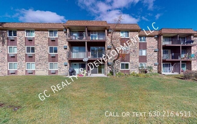 735 Hill Dr in Hoffman Estates, IL - Building Photo - Building Photo