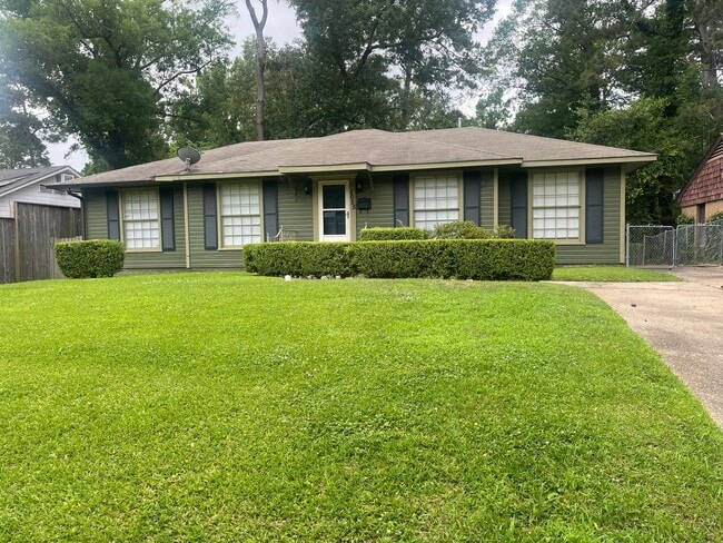 property at 1055 Southfield Rd