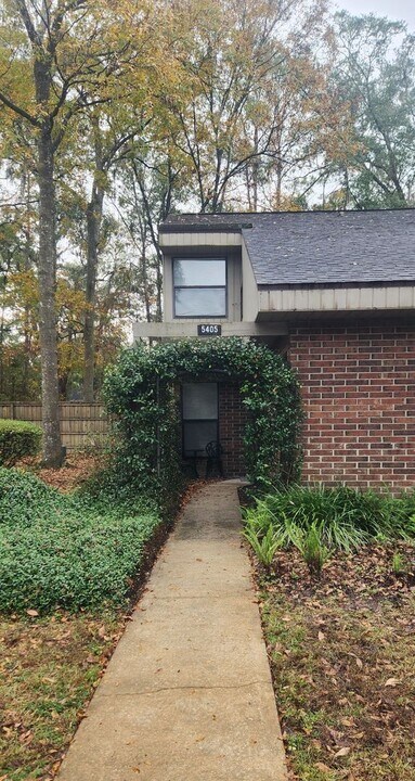 5405 NW 33rd Pl in Gainesville, FL - Building Photo