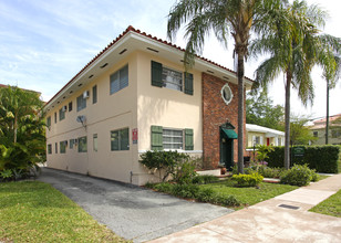 305 Navarre Ave in Coral Gables, FL - Building Photo - Building Photo