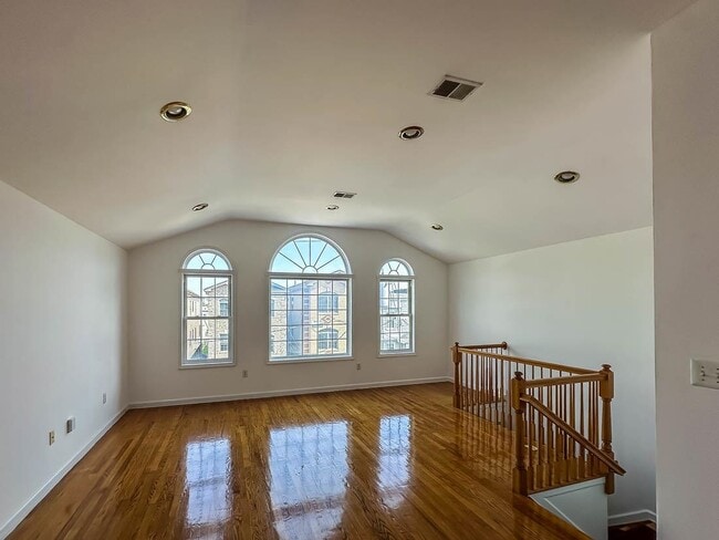75 Columbia Ave in Jersey City, NJ - Building Photo - Building Photo