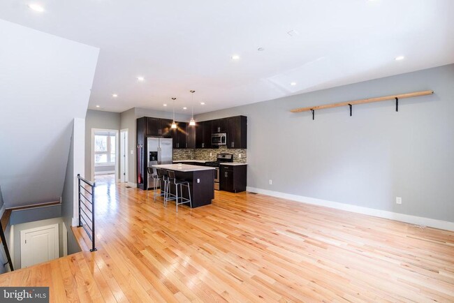 property at 853 N 20th St
