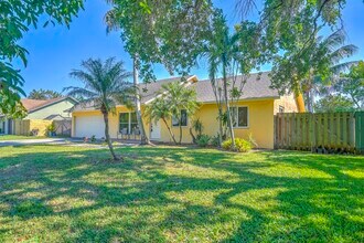 1386 Fulmar Dr in Delray Beach, FL - Building Photo - Building Photo