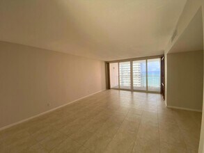 2200 NE 33rd Ave, Unit 18J in Fort Lauderdale, FL - Building Photo - Building Photo