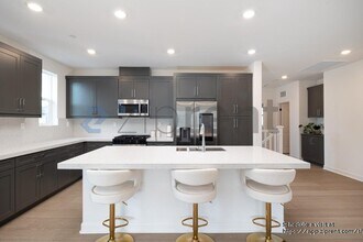14162 Angelite Wy in San Diego, CA - Building Photo - Building Photo