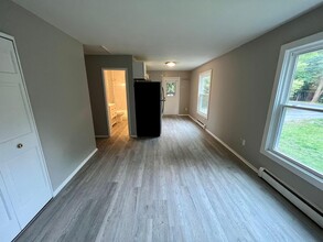 112 Sapsucker Woods Rd-Unit -1B in Ithaca, NY - Foto de edificio - Building Photo