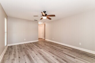 2228 Treehaven Cir in Ft. Myers, FL - Building Photo - Building Photo