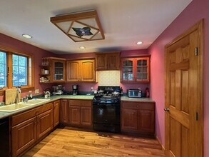 42 Lord Rd in Wiscasset, ME - Building Photo - Building Photo