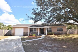 102 Balboa Ct in Sanford, FL - Building Photo